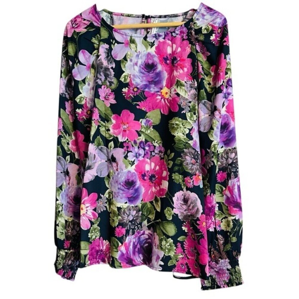 Passport Floral Women's Top - Multicolor Long Sleeve Size Medium